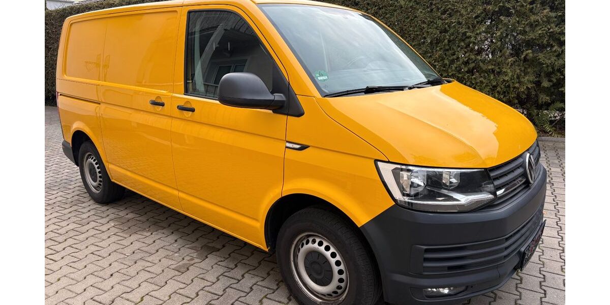 VW T6 Transporter 262.000 km 9.950 &euro; Puchheim 82178