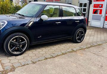 Mini Cooper SD 158.000 km 8.990 &euro; München 81825