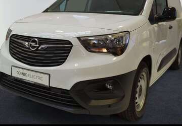 Opel Combo 1.500 km 23.990 &euro; Dachau 85221