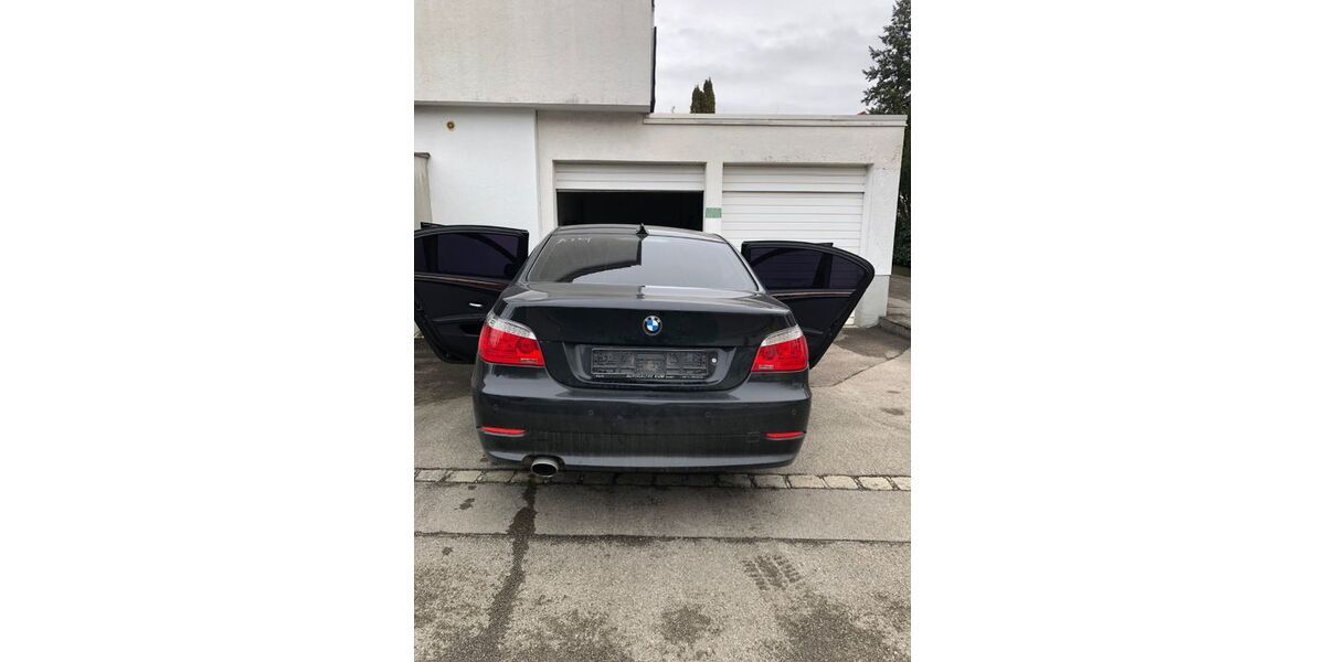 BMW 520 241.000 km 3.999 &euro; München 81245