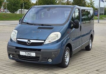 Opel Vivaro 320.000 km 3.990 &euro; München 81243