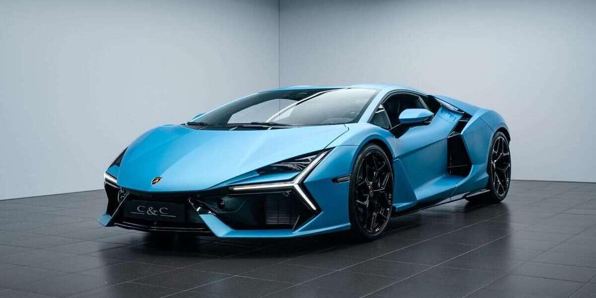 Lamborghini Revuelto 1.650 km 583.100 &euro; Putzbrunn 85640