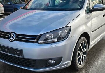 VW Touran 223.000 km 5.999 &euro; Fürstenfeldbruck 82256