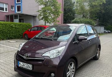Toyota Verso-S 177.000 km 7.999 &euro; München 80336
