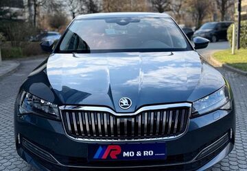 Skoda Superb 112.000 km 21.000 &euro; Unterschleißheim 85716