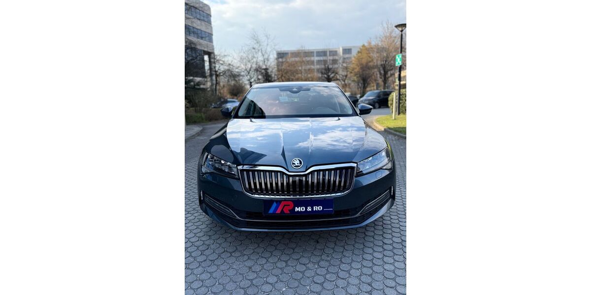 Skoda Superb 112.000 km 21.000 &euro; Unterschleißheim 85716