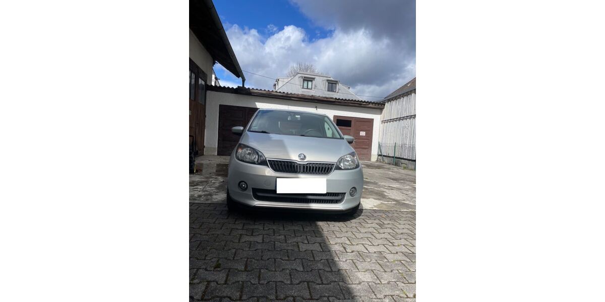 Skoda Citigo 136.000 km 5.200 &euro; München 81673