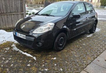 Renault Clio 104.000 km 1.700 &euro; Kirchseeon 85614