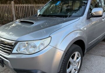 Subaru Forester 195.000 km 1.900 &euro; München Trudering-Riem 81825