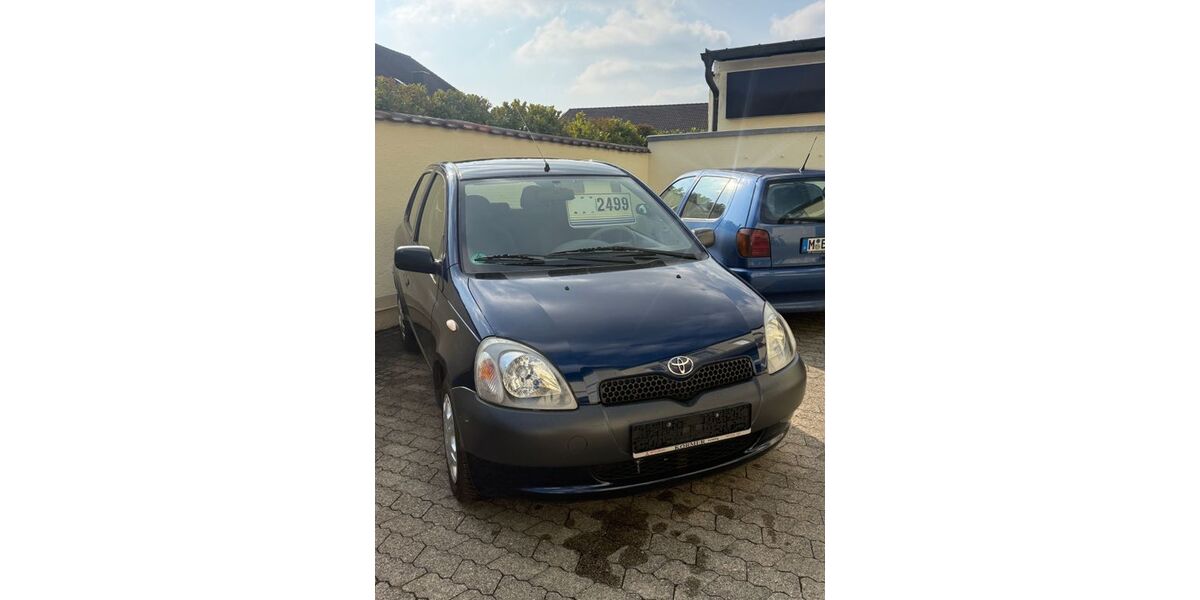 Toyota Yaris 87.000 km 2.499 &euro; München 85737