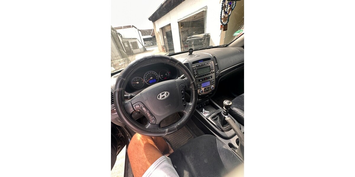 Hyundai Santa Fe 389.563 km 1.900 &euro; Putzbrunn 85640