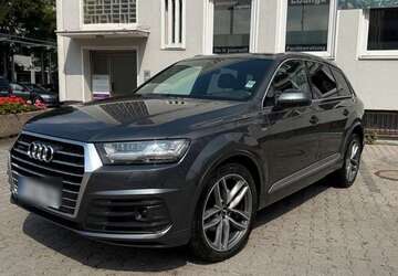 Audi Q7 183.000 km 28.200 &euro; Germering 82110