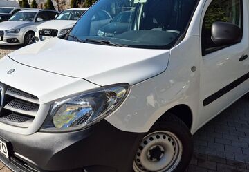 Mercedes-Benz Citan 111.000 km 7.990 &euro; München 81247
