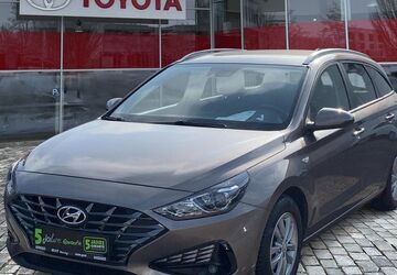 Hyundai i30 51.127 km 14.890 &euro; München 80687