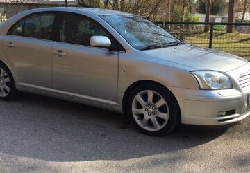 Toyota Avensis 131.800 km 5.100 &euro; München 80993