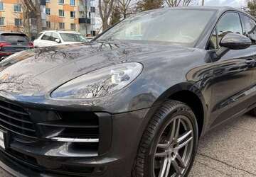 Porsche Macan 65.863 km 44.900 &euro; München 81243