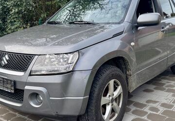 Suzuki Grand Vitara 269.000 km 1.490 &euro; München 81827