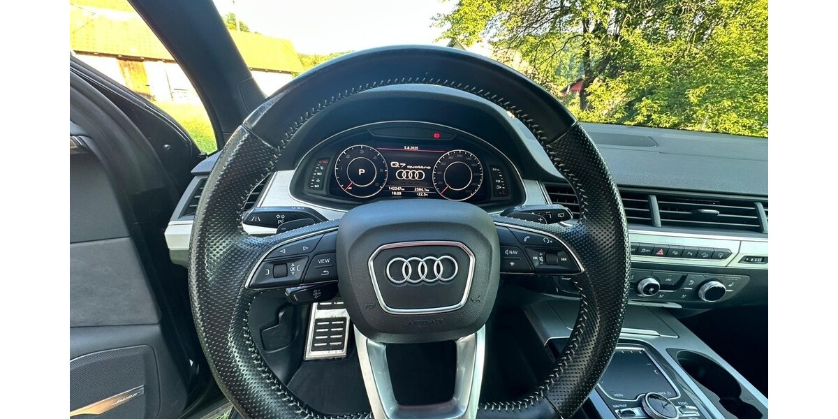 Audi Q7 145.000 km 33.400 &euro; München 80313