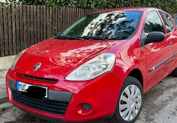 Renault Clio 105.000 km 3.650 &euro; München 81247