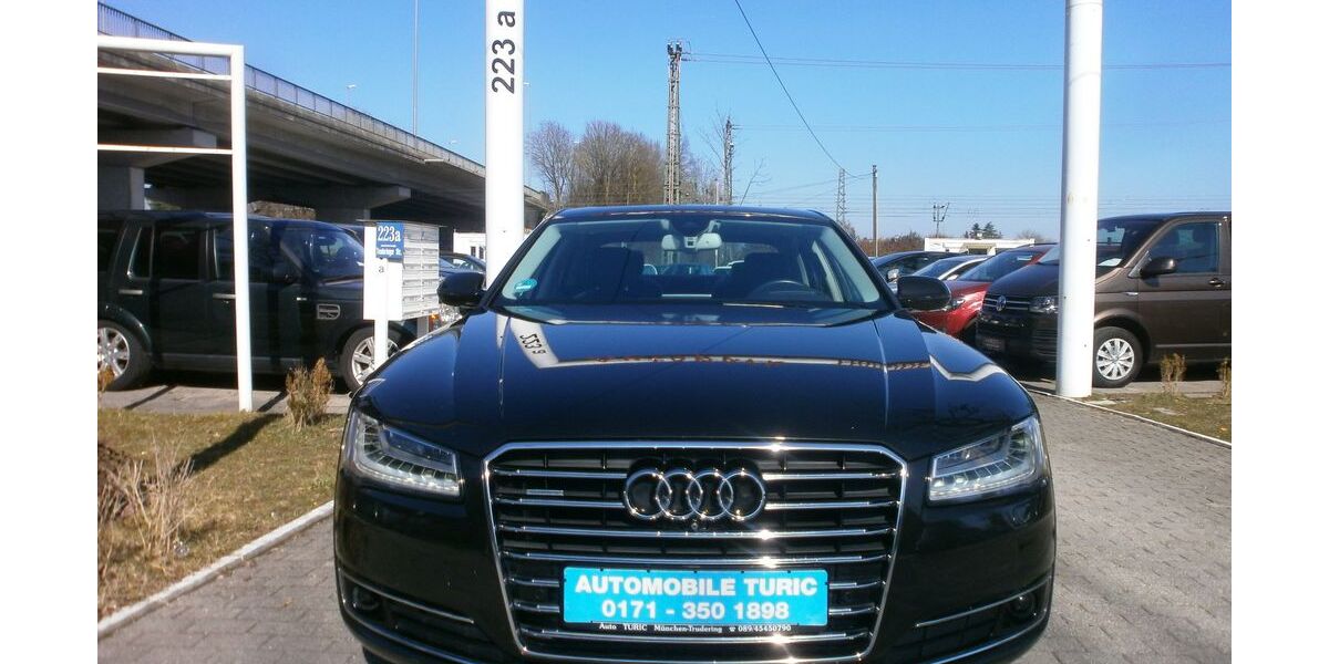 Audi A8 100.000 km 26.400 &euro; München OT Trudering-Riem 81825