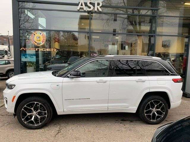 Jeep Grand Cherokee 10.486 km 70.511 &euro; Gröbenzell 82194