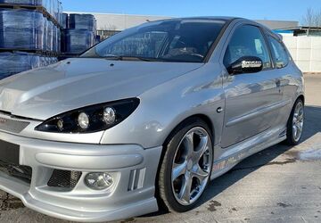 Peugeot 206 112.000 km 9.800 &euro; München 81669