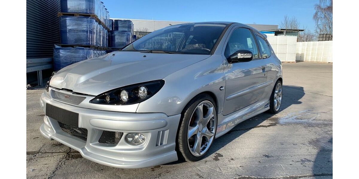 Peugeot 206 112.000 km 9.800 &euro; München 81669