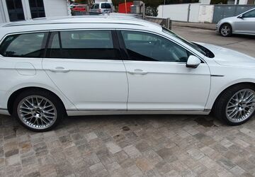 VW Passat Variant 157.100 km 15.800 &euro; München 81243