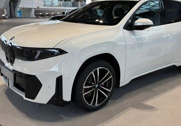 BMW iX3 8.500 km 74.900 &euro; München 80333