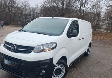 Opel Vivaro 143.000 km 9.950 &euro; München 80939
