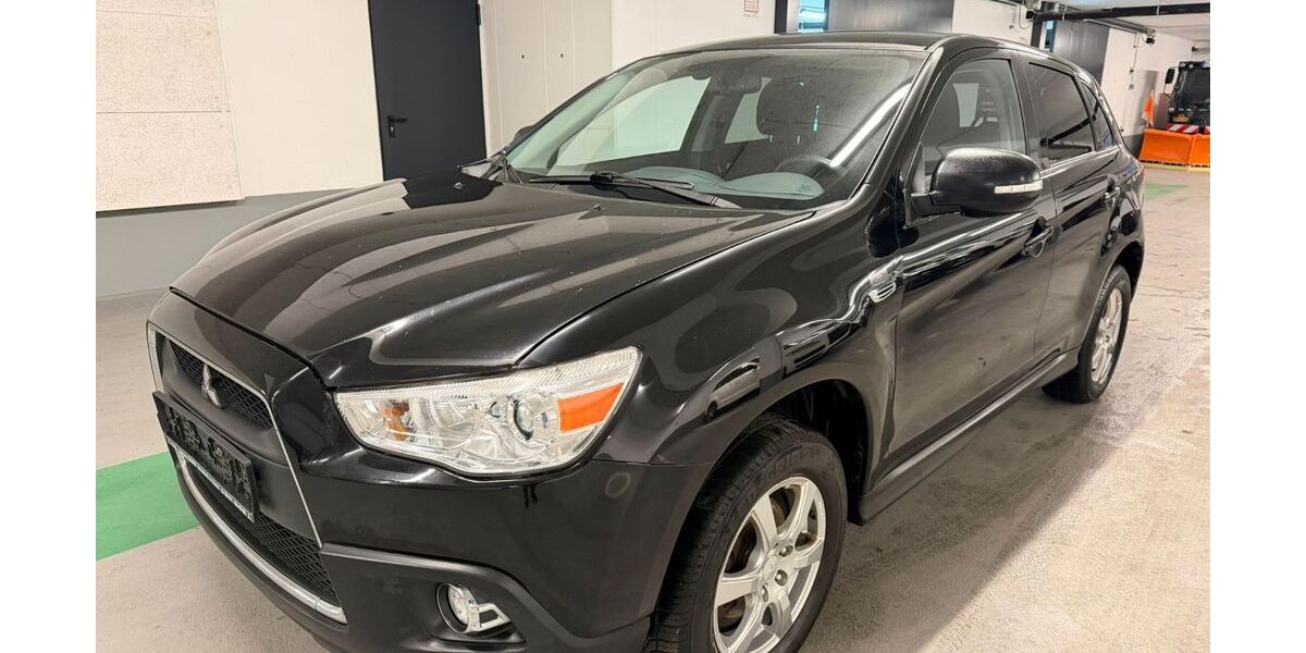 Mitsubishi ASX 97.256 km 7.400 &euro; München 81825