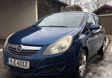 Opel Corsa 83.000 km 2.990 &euro; Oberhaching 82041