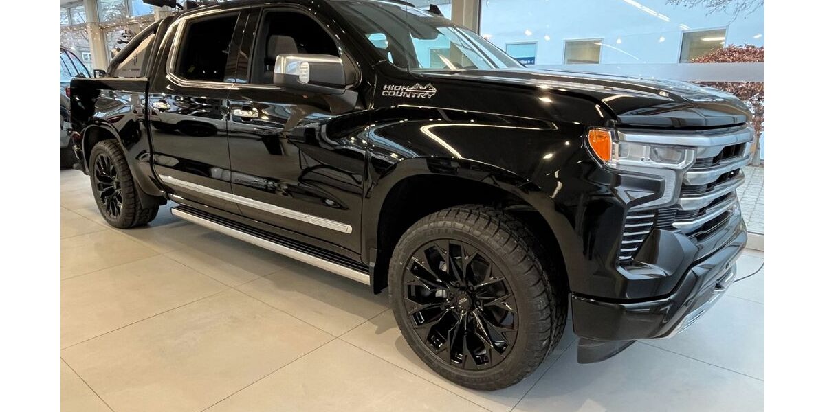 Chevrolet Silverado 18.000 km 89.990 &euro; München 81825