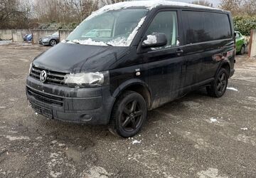 VW T5 Transporter 215.265 km 5.999 &euro; München 81245