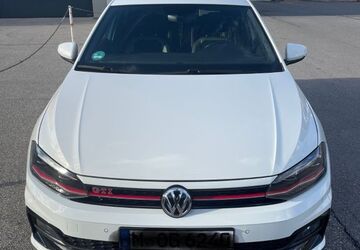 VW Polo 100.143 km 15.250 &euro; München 81377