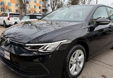 VW Golf 101.721 km 17.700 &euro; München 81243