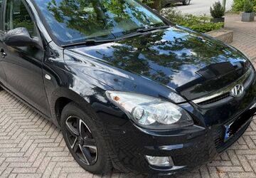 Hyundai i30 191.000 km 1.000 &euro; München 81827