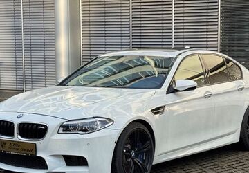 BMW M5 63.000 km 28.800 &euro; München 81547