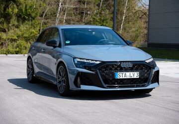 Audi RS3 4.499 km 64.990 &euro; Gräfelfing 82166