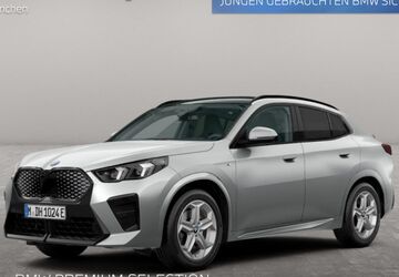 BMW iX2 1.907 km 53.901 &euro; München 80939