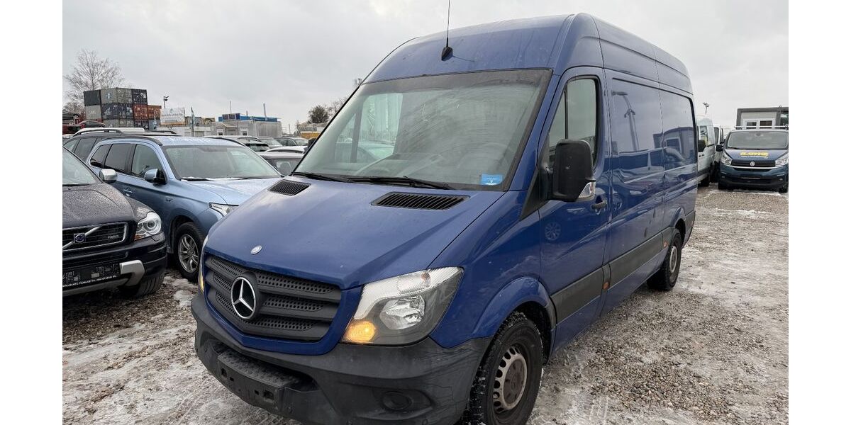 Mercedes-Benz Sprinter 270.000 km 8.450 &euro; München 81829