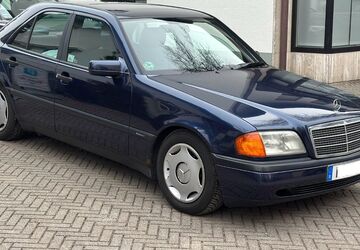 Mercedes-Benz C 180 195.000 km 1.750 &euro; München 81827