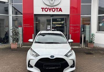 Toyota Yaris 30.400 km 19.980 &euro; Neufarn 85646