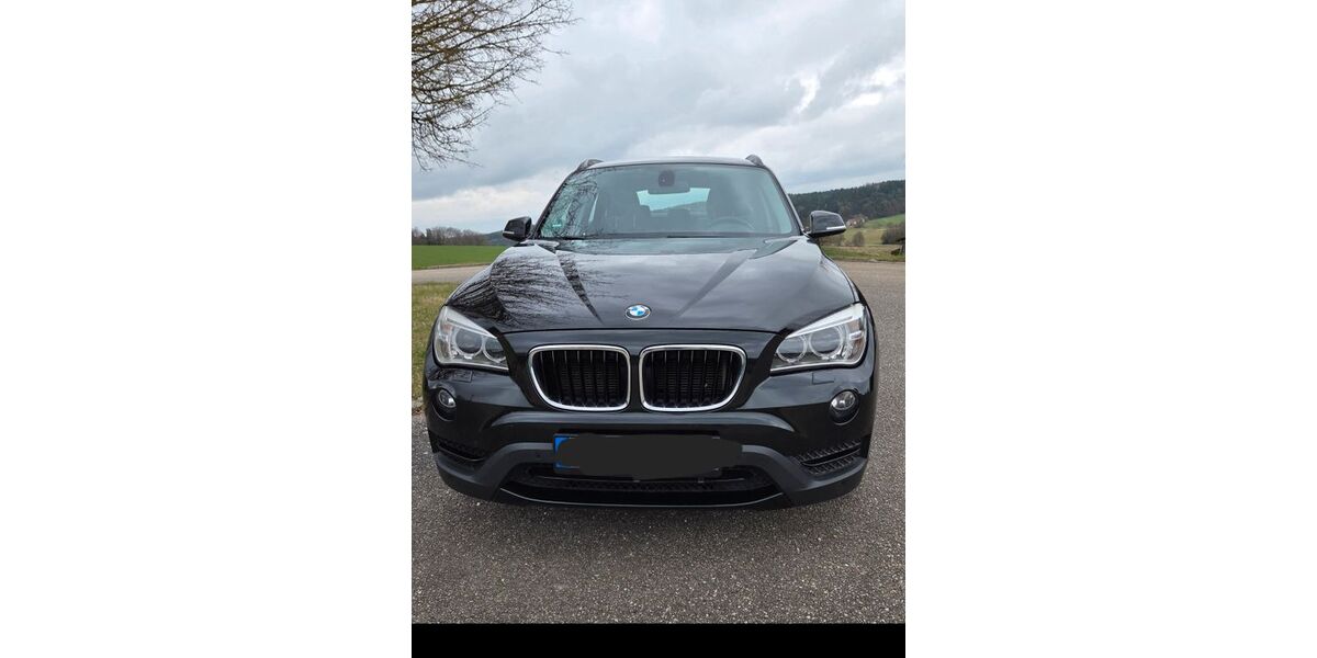 BMW X1 145.600 km 10.900 &euro; München 81371