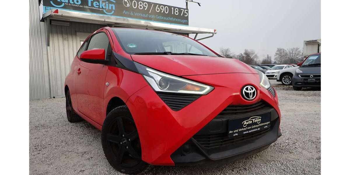 Toyota Aygo 57.329 km 8.950 &euro; München 81829