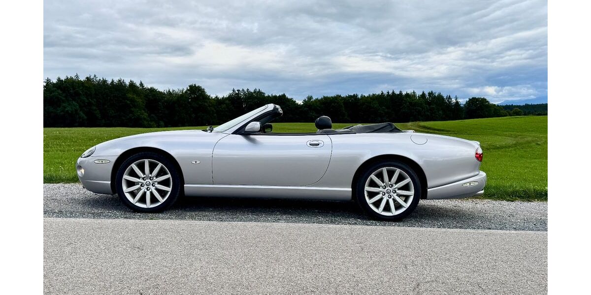 Jaguar XK8 167.500 km 24.900 &euro; München 81675