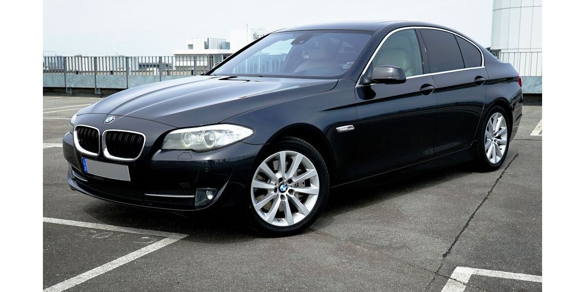 BMW 528 148.000 km 12.400 &euro; München 81735