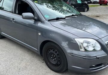 Toyota Avensis 233.133 km 1.444 &euro; München 81929