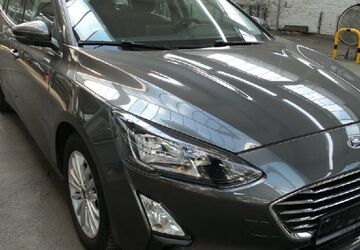 Ford Focus 132.000 km 12.400 &euro; KARLSFELD (b.München) 85757