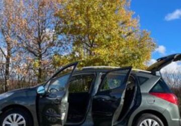 Peugeot 207 175.000 km 3.200 &euro; München 81243